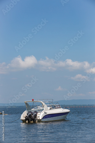 luxury yacht in the sea. speed boat © ittipol