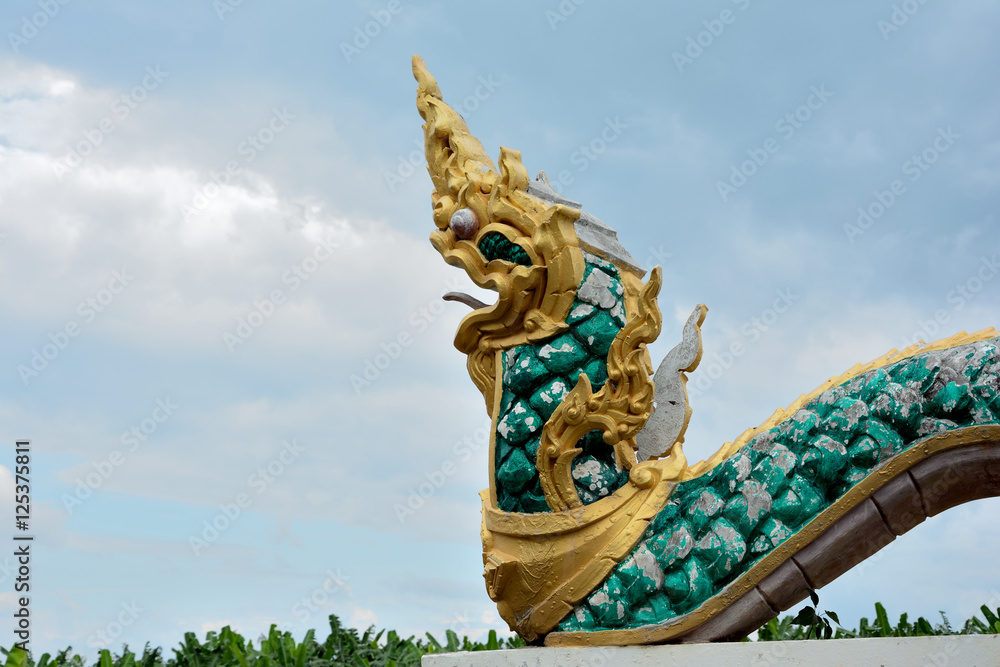 Fototapeta premium Dragons breathing fire,Thai temple.