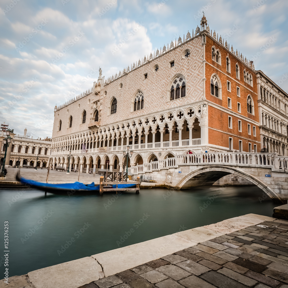 Naklejka premium Markusplatz Venedig