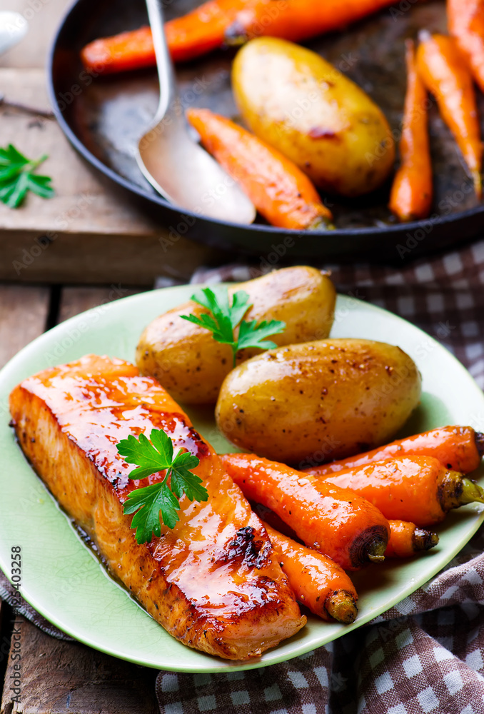 Brined Salmon with Maple Syrup Brined Salmon with Maple Syrup