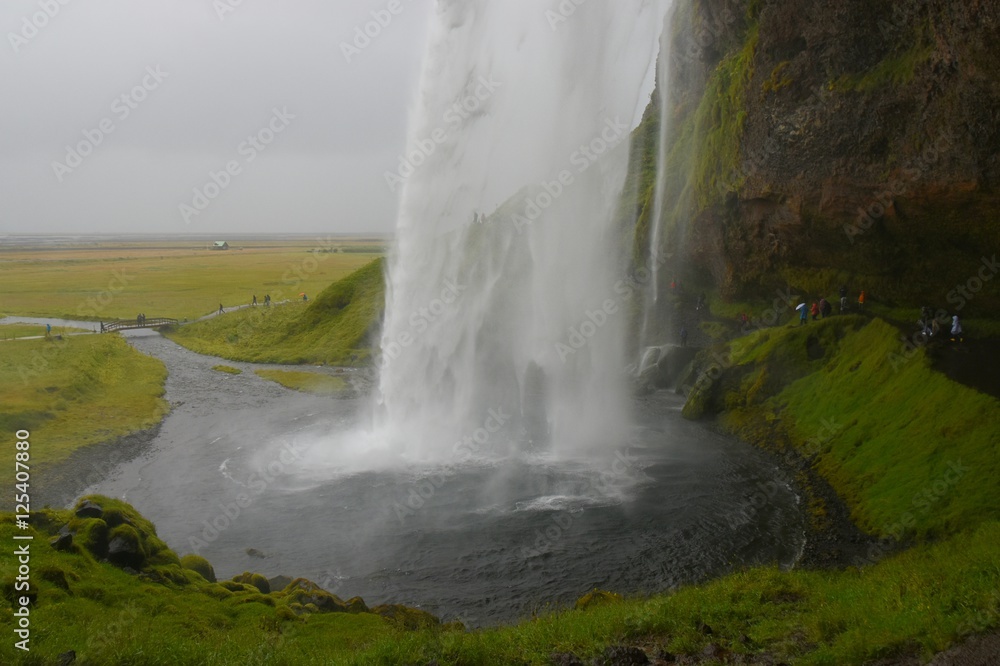 Wasserfall Seljalandsfoss im Süden Islands Wasserfall Seljalandsfoss im Süden Islands