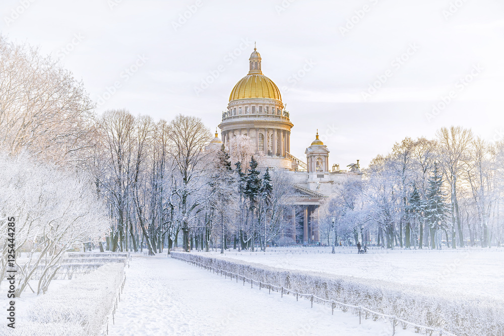 Winter view of St. Isaac's Cathedral to St. Petersburg