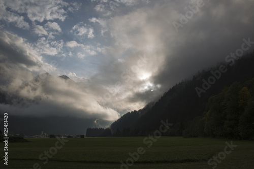 Herbstnebel im Tal