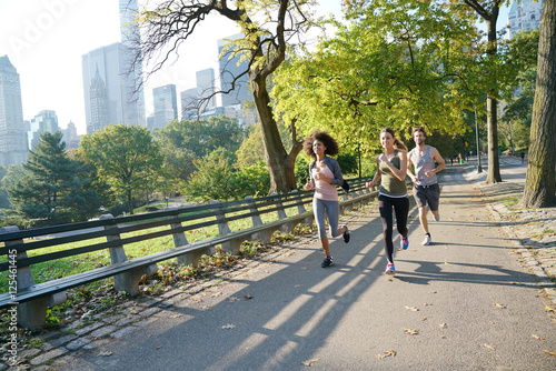 Canvas Print Group of joggers exercising at Central park, NYC