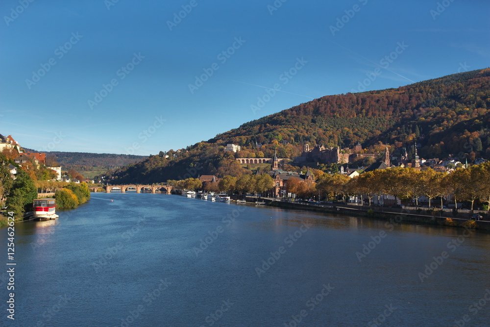 Heidelberg von der Theodor-Heuss-Brücke