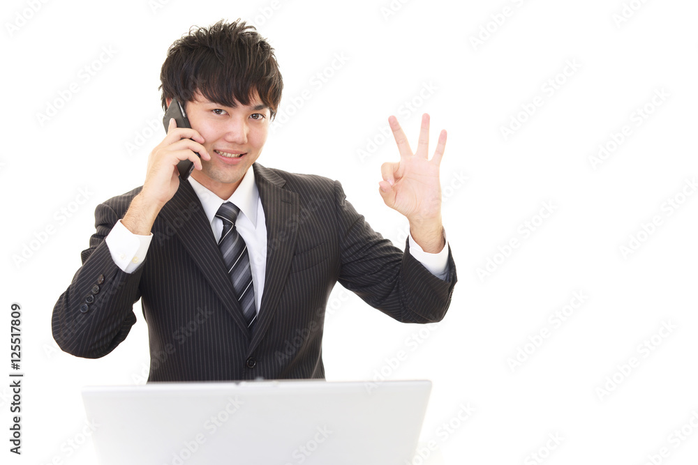 笑顔のビジネスマン