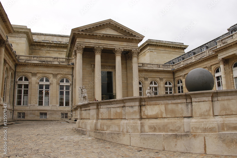 Fototapeta premium Assemblée Nationale, Palais Bourbon à Paris
