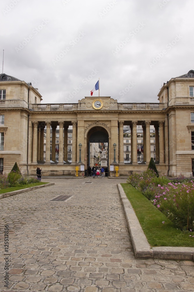 Jardin de l'Assemblée Nationale, Palais Bourbon à Paris