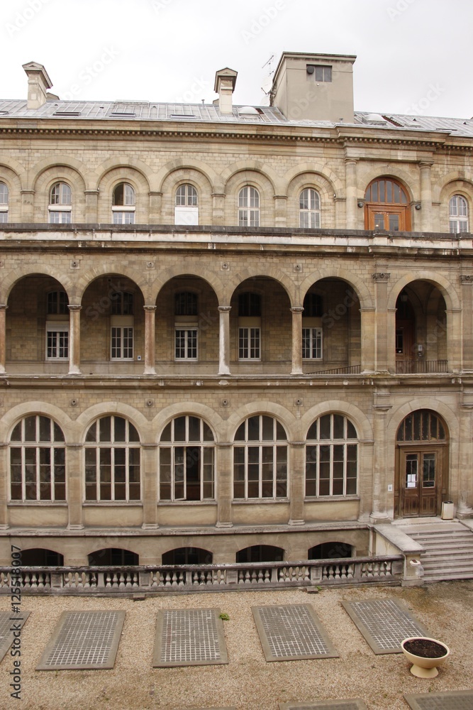 Hôpital de l'Hôtel-Dieu à Paris	
