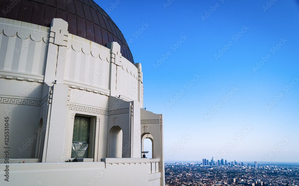 Fototapeta premium Telescope at Griffith Observatory Los Angeles