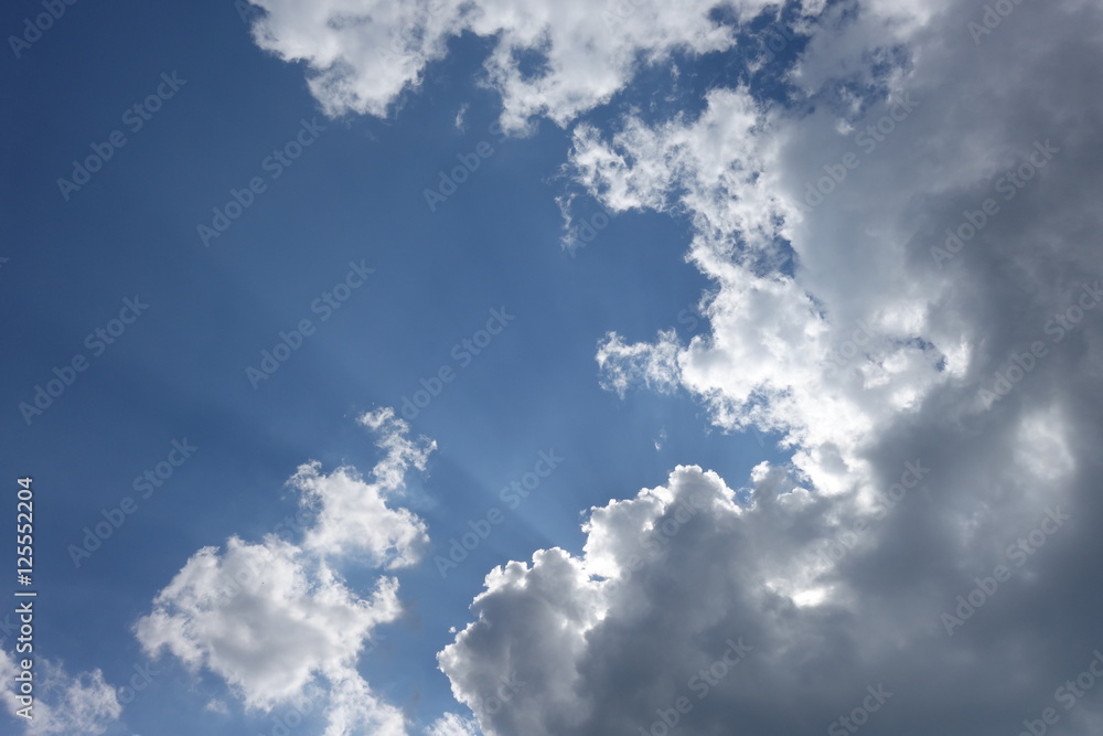 Obraz premium Clouds in the blue sky