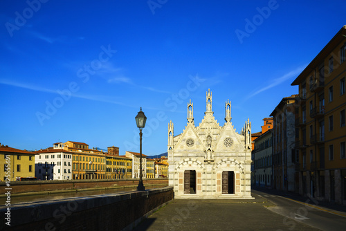 Pisa, Santa Maria della Spina small church, Arno river lungarno