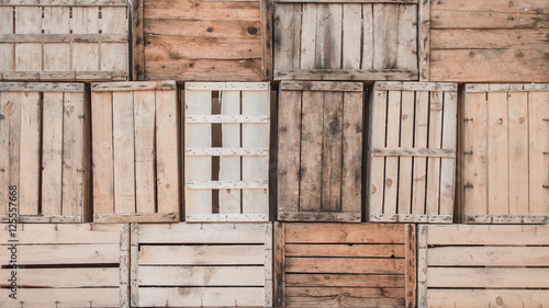 Fotografía wooden boxes