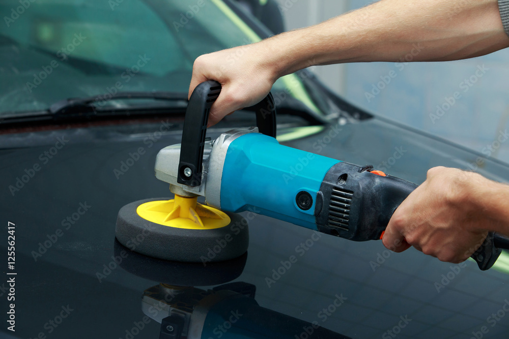 black car is polishing black car is polishing