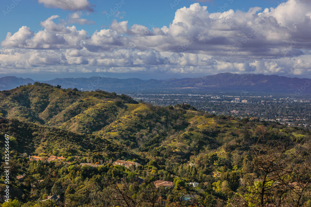 Rolling Hills of San Fernando Valley from Mulholland Drive sceni