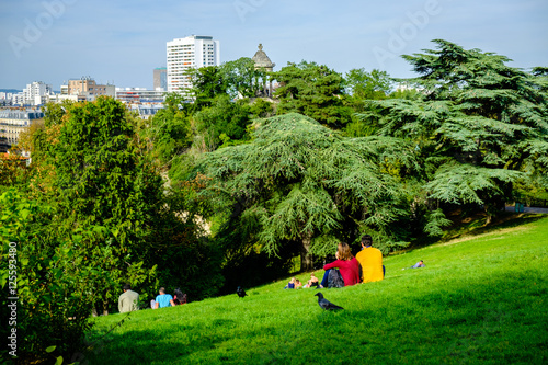 Parc des Buttes Chaumont l'été