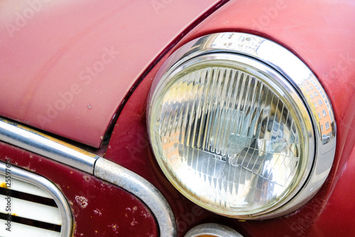 headlight of an oldtimer