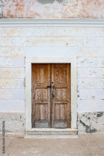 Old wooden door © zvirni