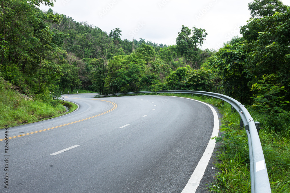 Fototapeta premium Serpentine road