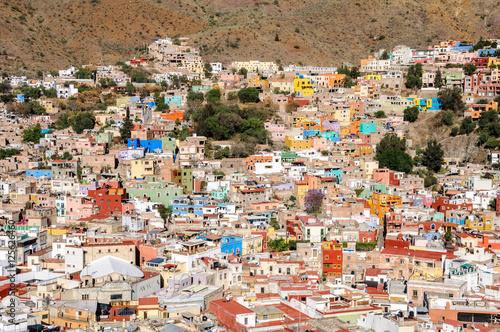 Colorful town of Guanajuato (Mexico) © Noradoa
