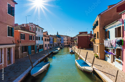 Fototapeta Naklejka Na Ścianę i Meble -  Venice (Italy) - Burano, the town of a thousand colors, an enchanted island in the heart of the Venice lagoon