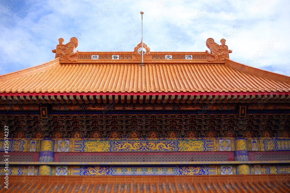 Chinese temple roof from Wat Leng Nei Yi 2 at Nonthaburi, Thailand.