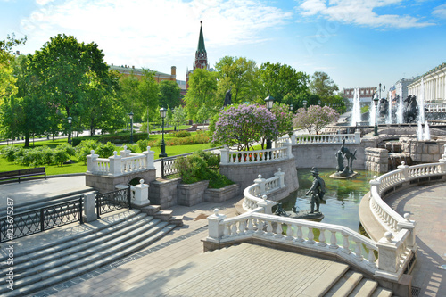 Moscow. Alexandrovsky garden photo