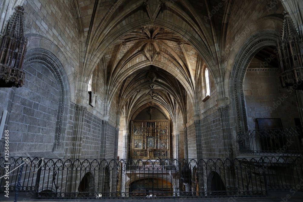 Iglesia del Real Monasterio de Santo Tomás vista desde el coro , convento de dominicos en Ávila en honor de Santo Tomás de Aquino Castilla y León, España.