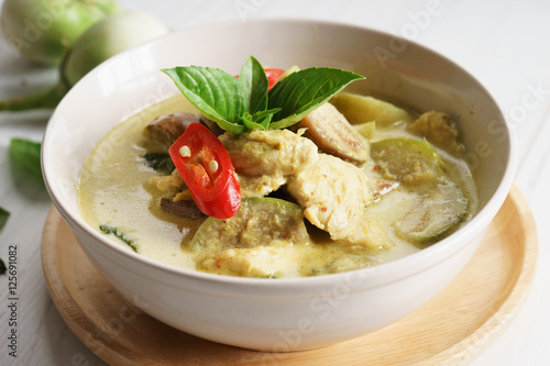 green curry chicken,thai food