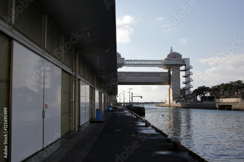 沼津港の大きな水門 © iguchiyasunori