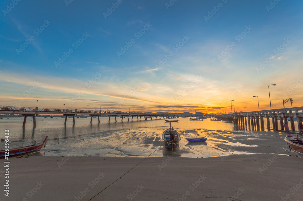 Fototapeta premium long tail boat at Chalong pier