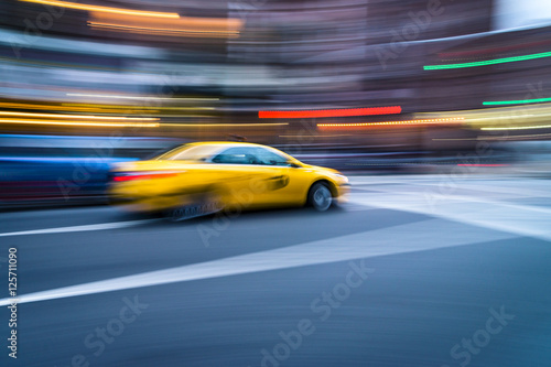 NYC taxi in motion. Blurred, long exposure images. © STUDIO MELANGE