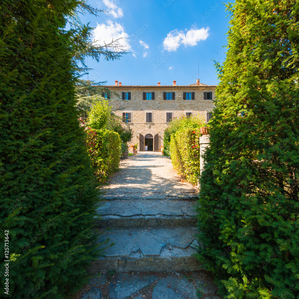 Traditional Italian Tuscany Farmhouse - rural villa surrounded by nature garden 