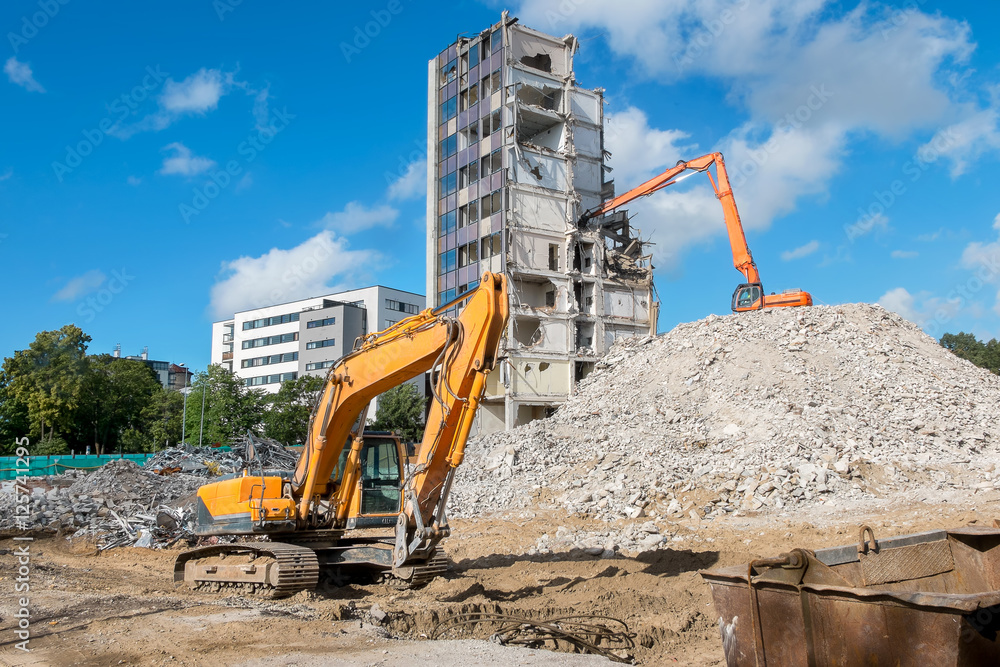 Destruction of high building