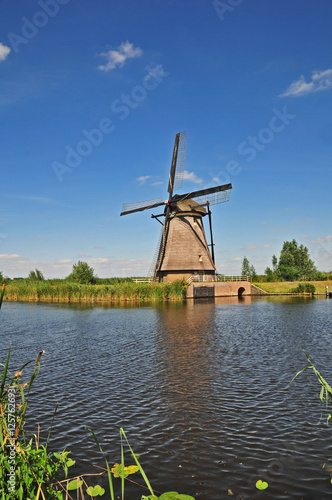 Olanda, Canali e Mulini a vento a Kinderdijk