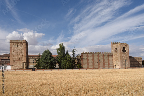 Foto Walls of Madrigal de las Altas Torres, Avila province, Spain