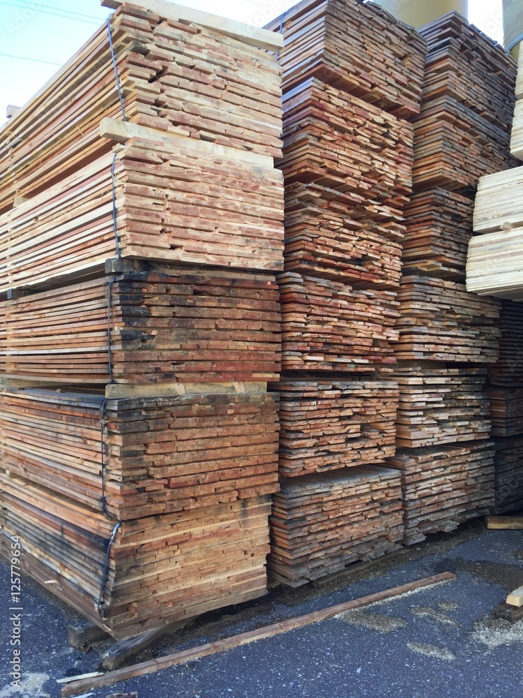 legno legni asse di legno assi segheria falegnameria legna tagliata tronchi legno legni asse di legno assi segheria falegnameria legna tagliata tronchi
