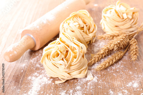 raw tagliattelle photo