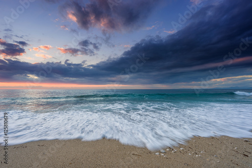 sunest waves  Kathisma Lefkada