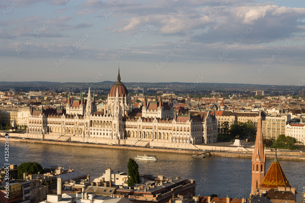 Fototapeta Parlament in Budapest with riverside in Hungary