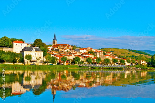 village bord rhône pilat 1