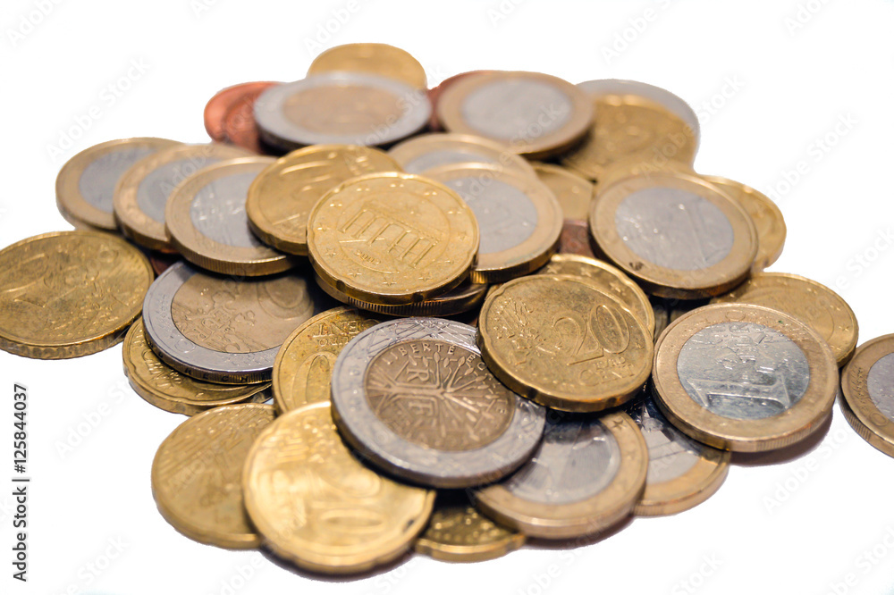 Euro Münzen isoliert auf weißen Hintergrund 