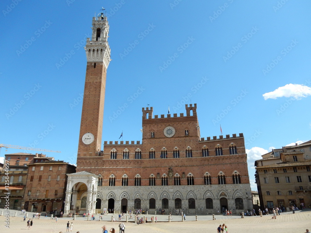 Palacio y campanar Piazza del Campo, Siena