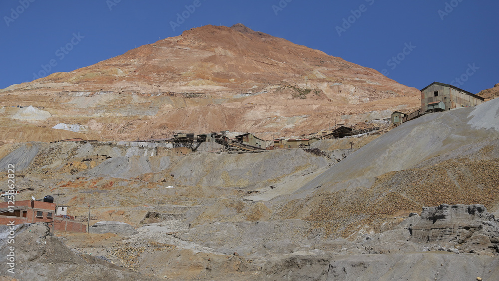 Mines in Hill Rico, Potosí, Bolivia Mines in Hill Rico, Potosí, Bolivia