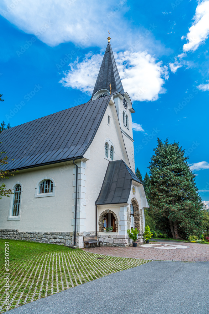 Schneerosenkirche in Hermagor in Kärnten Österreich Schneerosenkirche in Hermagor in Kärnten Österreich
