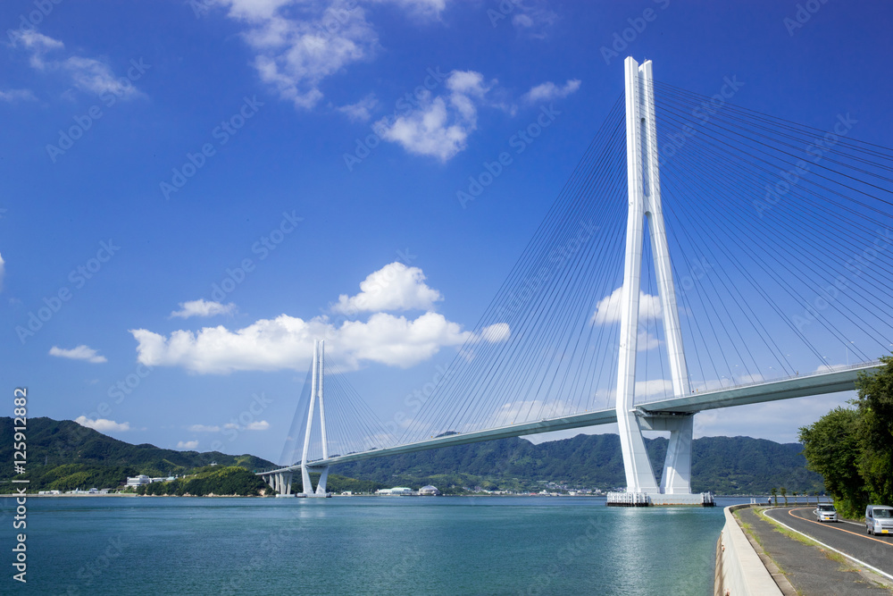 Obraz premium 多々羅大橋(しまなみ海道)