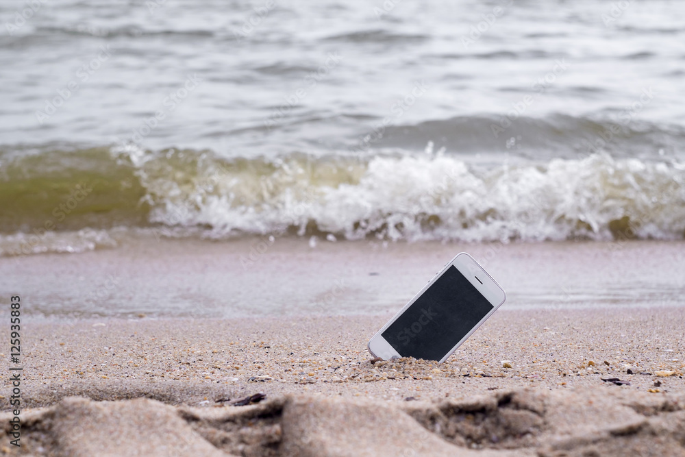 Lost Phone.Phone fell Disappear at beach Lost Phone.Phone fell Disappear at beach