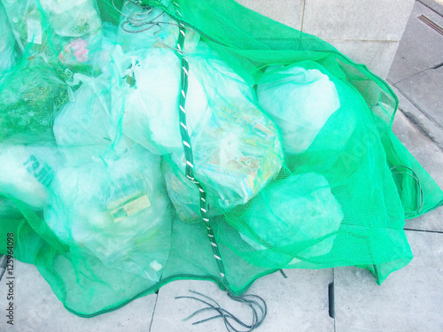 Wallpaper Mural ゴミ捨て場 Torontodigital.ca