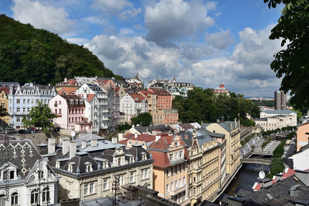 Blick auf Karlovy Vary / Karlsbad in Tschechien