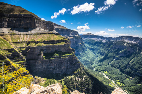 Obraz na płótnie Canyon in Ordesa National Park, Pyrenees, Huesca, Aragon, Spain w salonie